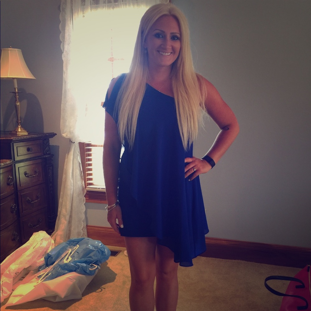 Aidan Mattox One Shoulder Dress 👗